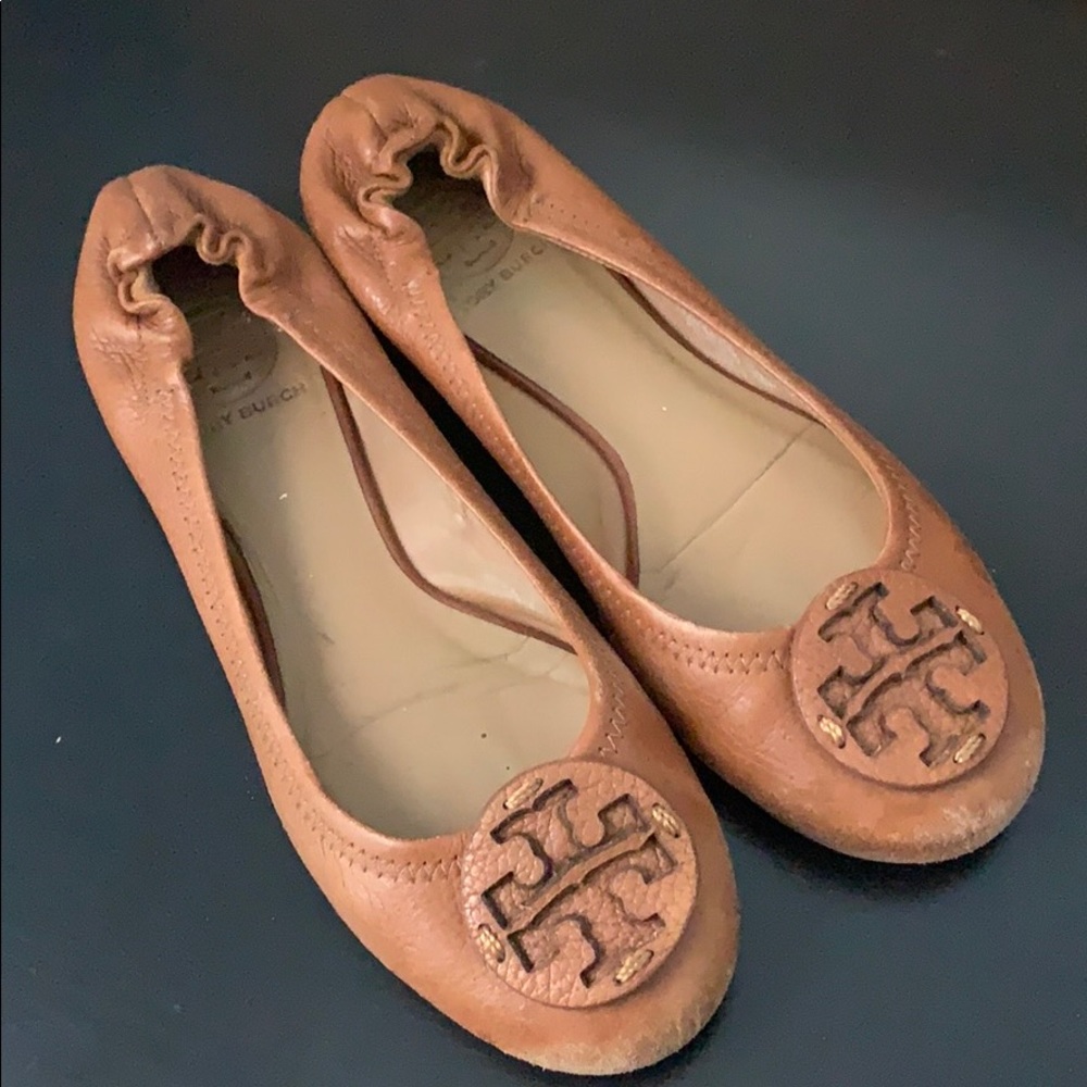 Brown leather Tory Burch flats
